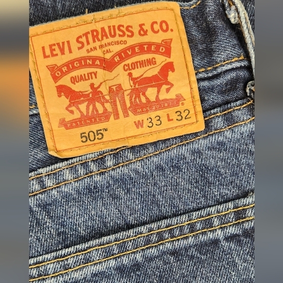 Levis 505 Straight Leg Medium Wash 100% Cotton Denim Jeans 33 × 32 - Picture 6 of 9